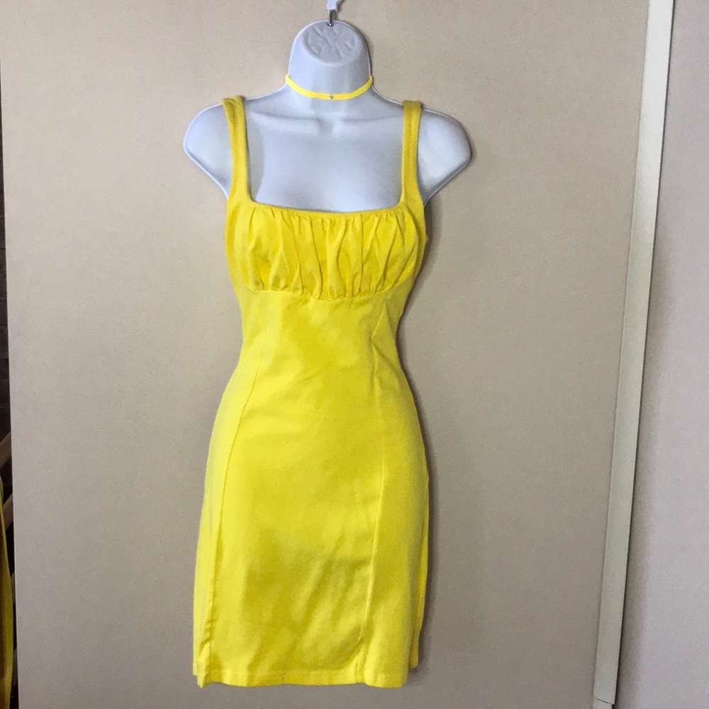 Bright yellow sun dress! So cute!